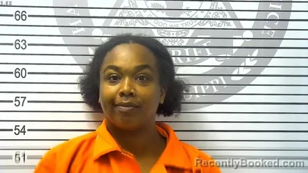 Mugshot of LANEQUA MESHAY MAULDIN