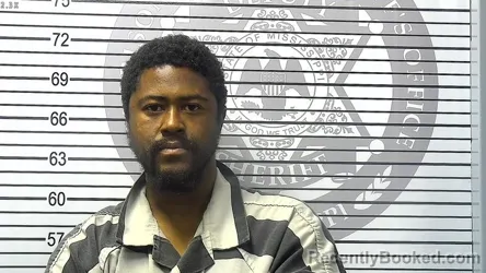 Mugshot of NIGELLUS DEVONTE DAVIS