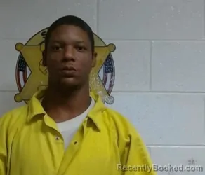 Mugshot of REGGIE EVANS