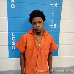 Mugshot of DANGELO D FRAZIER