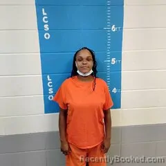 Mugshot of LAZESTA N LENOIR