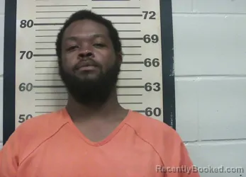 Mugshot of RODREQUES ZANQUAVIUS WELCH