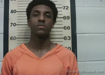 Mugshot of JERMORRIS LAKELDRICK PILCHER