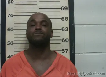 Mugshot of LAMARCUS QUINTEZ BISHOP