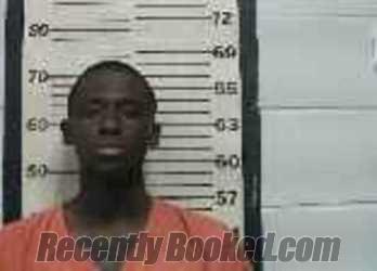 Mugshot of DONTAVIOUS JAMAL LUCIOUS