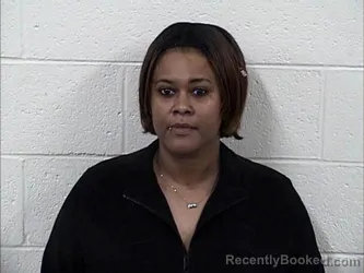 Mugshot of COURTNEY RENEE STRONG