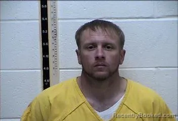 Mugshot of EARL JOSEPH DYSART