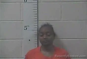 Mugshot of LAKWANZAA BEALE