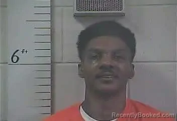 Mugshot of TYREDIUS WOODS