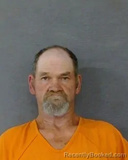 Mugshot of LYMAN L CAMP