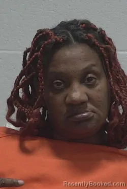 Mugshot of LOLA RENEE DARDEN