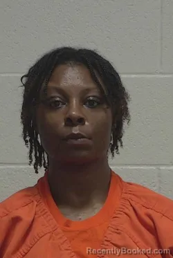 Mugshot of IYONNA DENNYELLE BUTLER