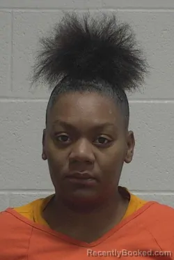 Mugshot of YATAZIA LAQUITTA DAVIS