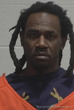 Mugshot of DARRIUS JHAMAAR BENTON