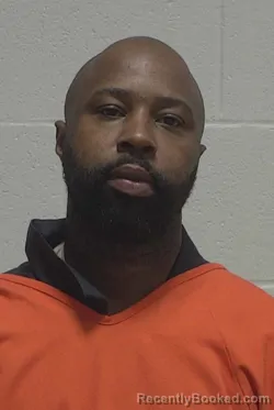 Mugshot of DONTRAY DUNN