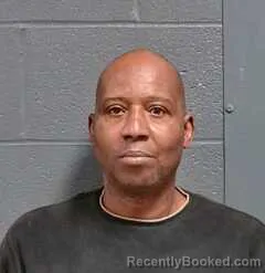 Mugshot of Damon Andre Warfield