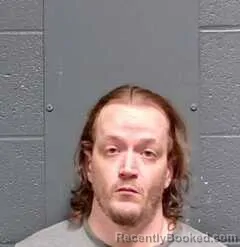 Mugshot of Victor Ray Mantle