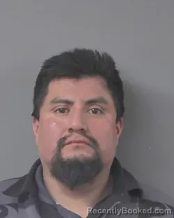 Mugshot of MAUNEL SANTOS HERNANDEZ