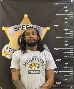 Mugshot of MARQUEZ RAYE