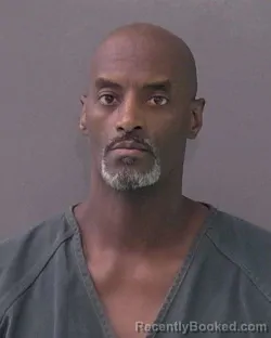 Mugshot of TRAVIS LAVELLE PARKS