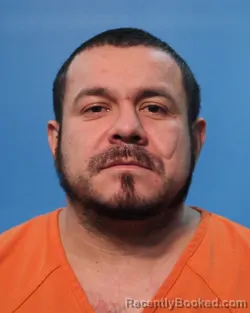 Mugshot of Xavier Flores