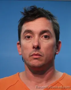 Mugshot of TAYLON DWAYNE FARLEY