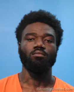 Mugshot of Jakamren Latrey Waddell