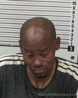 Mugshot of EDUARDO F. VERSAILLES