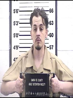 Mugshot of JONOVAN ROMERO