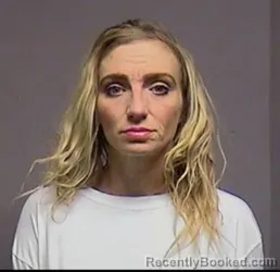Mugshot of Sara Jayne Muskas