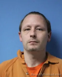 Mugshot of TYLER S VANAMBERG