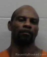 Mugshot of DERRICK DWAYNE SEAMSTER