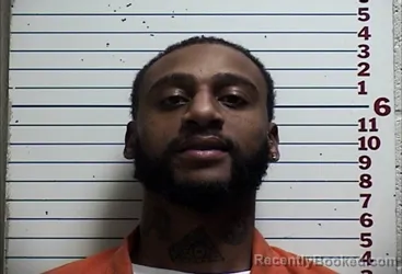 Mugshot of DONTE JERMAINE SHAW