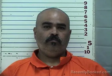 Mugshot of VICTOR MANUEL MONTES - SILVA