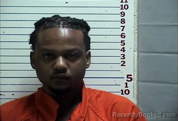 Mugshot of JAYLON BISHOP