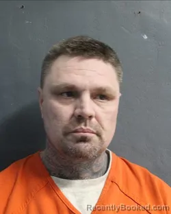 Mugshot of ROBERT E ANDERSON