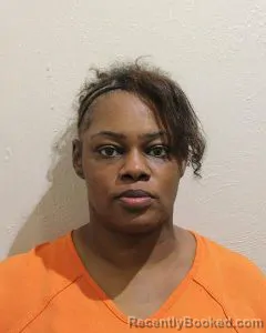 Mugshot of JASMIA UNTRANIQUE DAVIS