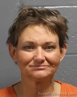 Mugshot of KATHERINE MILLS