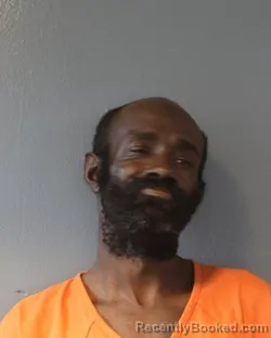 Mugshot of STEPHON LAMONT WARREN