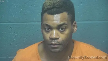 Mugshot of TERRON OKERA JAQUE REECE