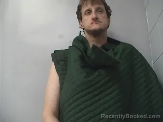 Mugshot of Andrew Patrick Davis