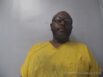 Mugshot of Elliot Deshaun French