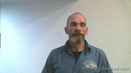 Mugshot of JEREMY OWENS