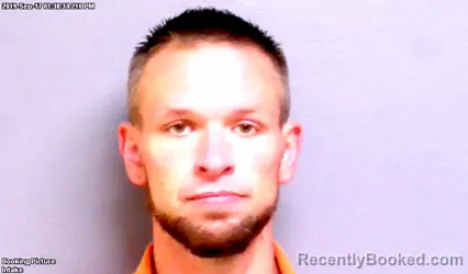 Mugshot of DUSTIN KEITH MOUW