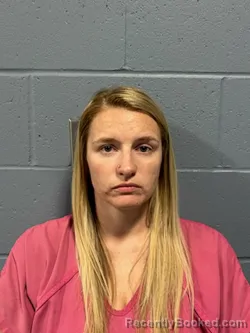 Mugshot of SHELBI DANIELLE WOODSON