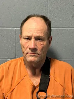 Mugshot of MICHAEL DWAYNE ROBINETT