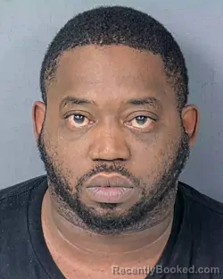 Mugshot of RAYSHAWN GERNARD SMITH