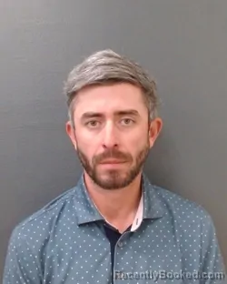 Mugshot of LUIS DAMIAN LECHUGA