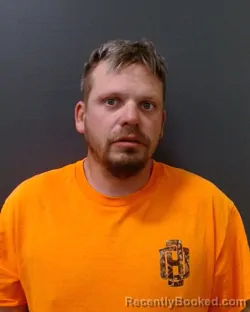 Mugshot of DUSTIN MICHAEL FEW