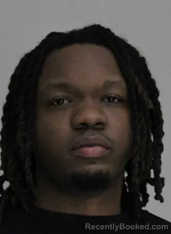 Mugshot of JAQUALYN VALENTINE